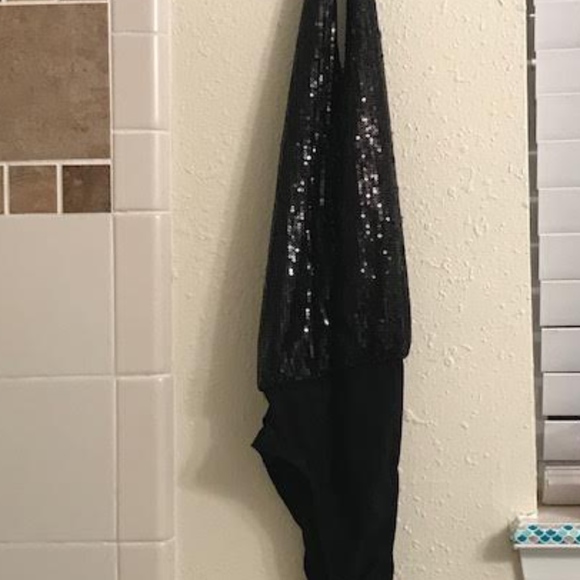 sequin halter - Picture 2 of 5